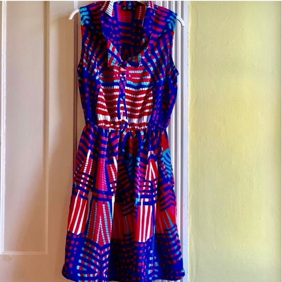Angie Dresses & Skirts - 🇺🇸{Angie} Geometric Dress🍒